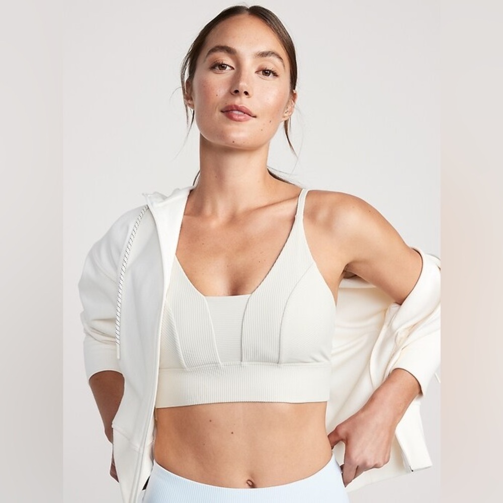 Old Navy Active Light Support PowerSoft Ribbed Sports Bra
